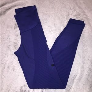 Women’s Nike pro high waisted leggings size small